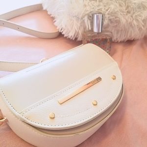NWOT Kensie Cream Crossbody Purse